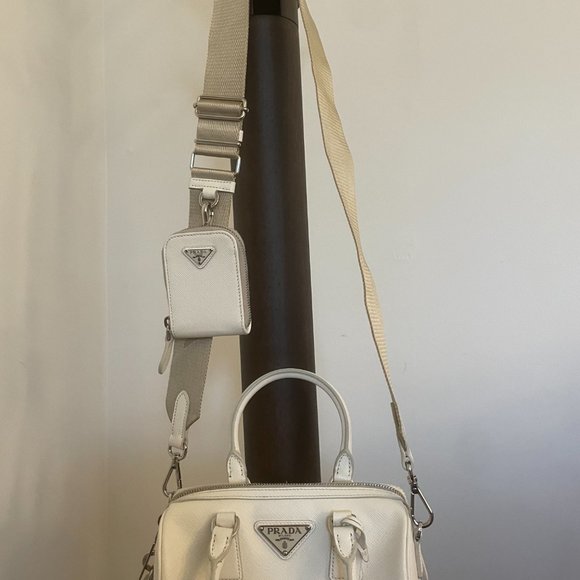 PRADA Saffiano Lux leather top handle in white - Picture 8 of 10